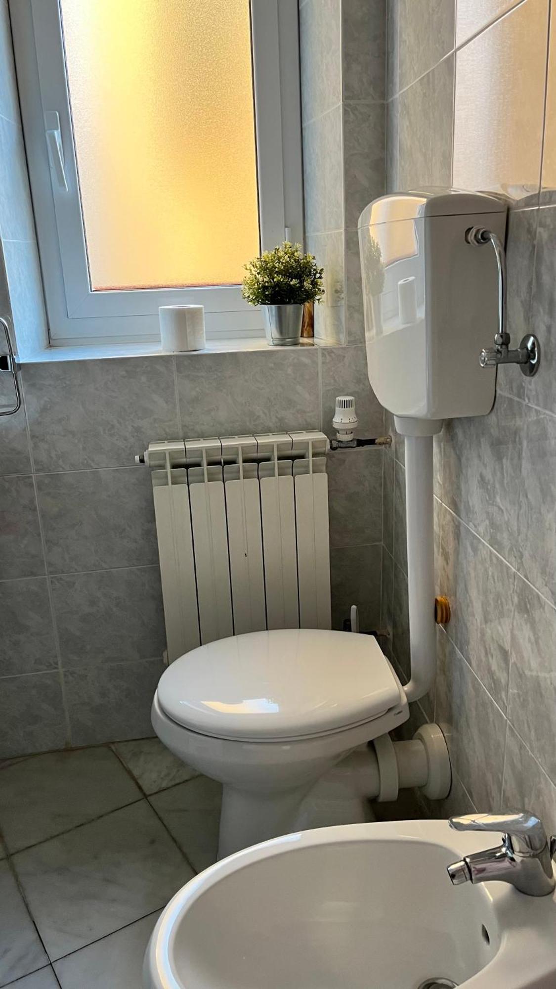 B&B Ligustico Genoa Bagian luar foto