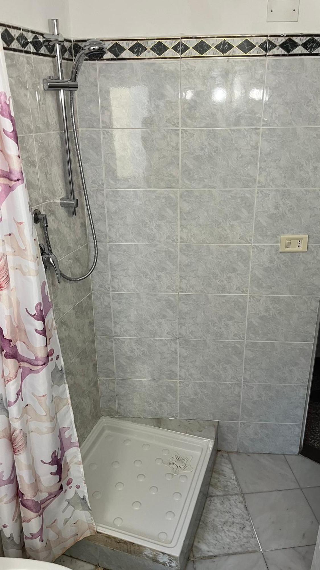 B&B Ligustico Genoa Bagian luar foto