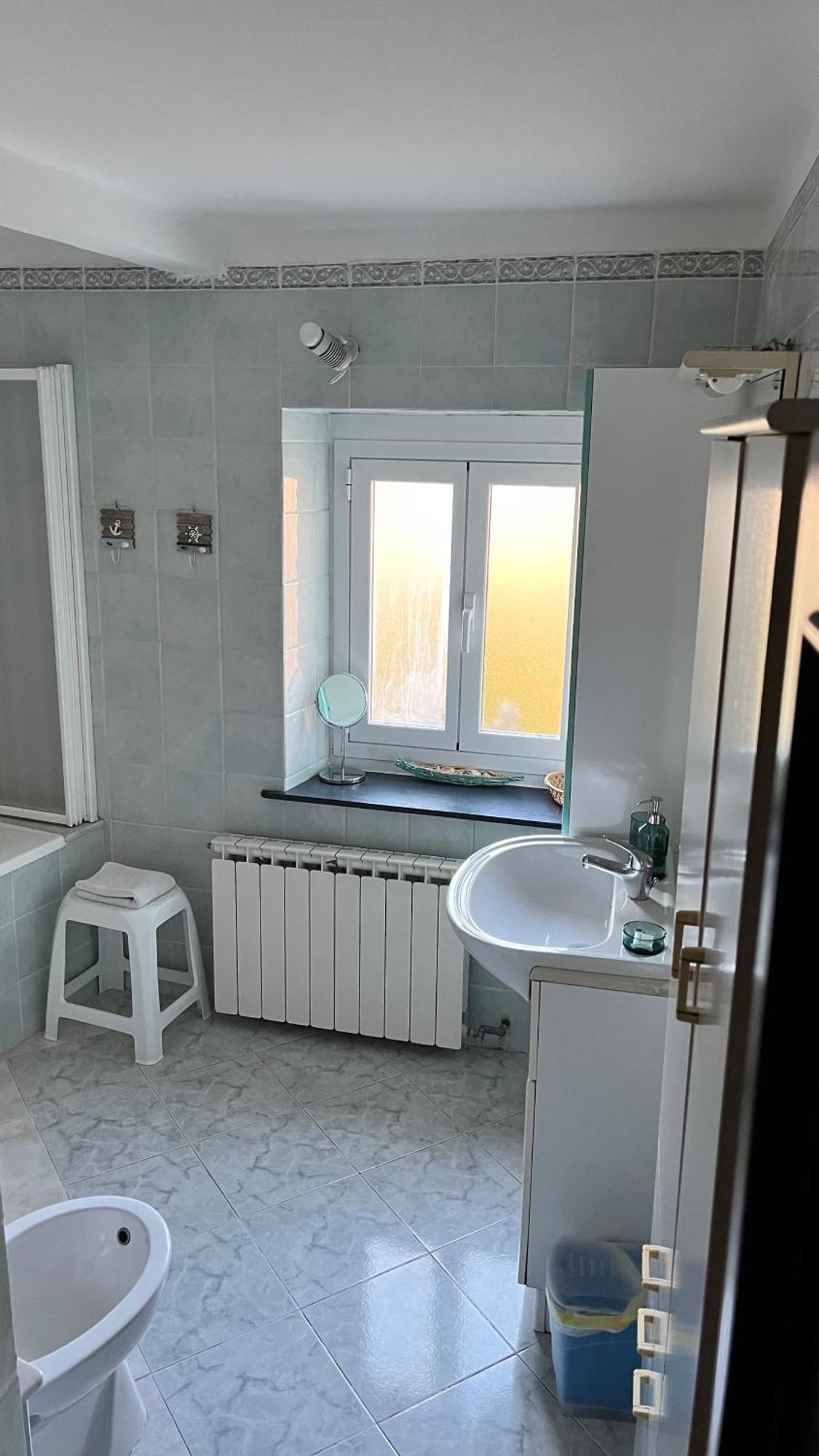 B&B Ligustico Genoa Bagian luar foto